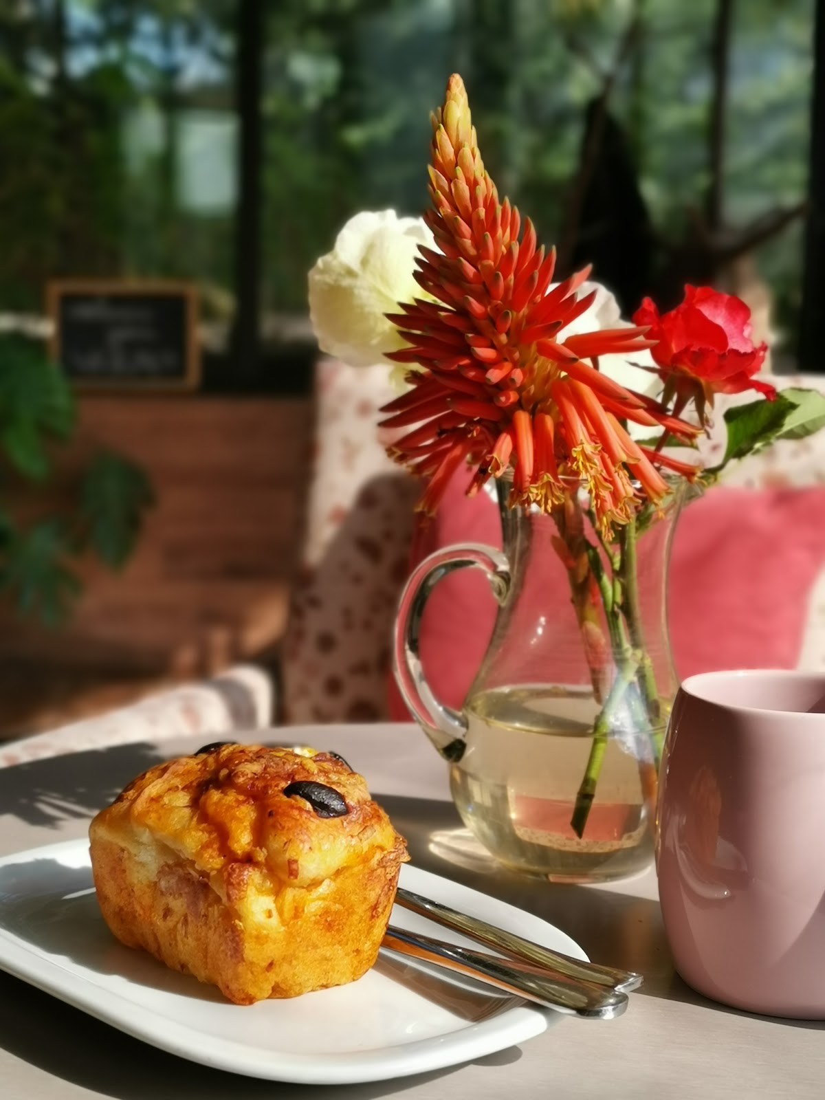 Nadi - Community Coffee Shop — photograph 2