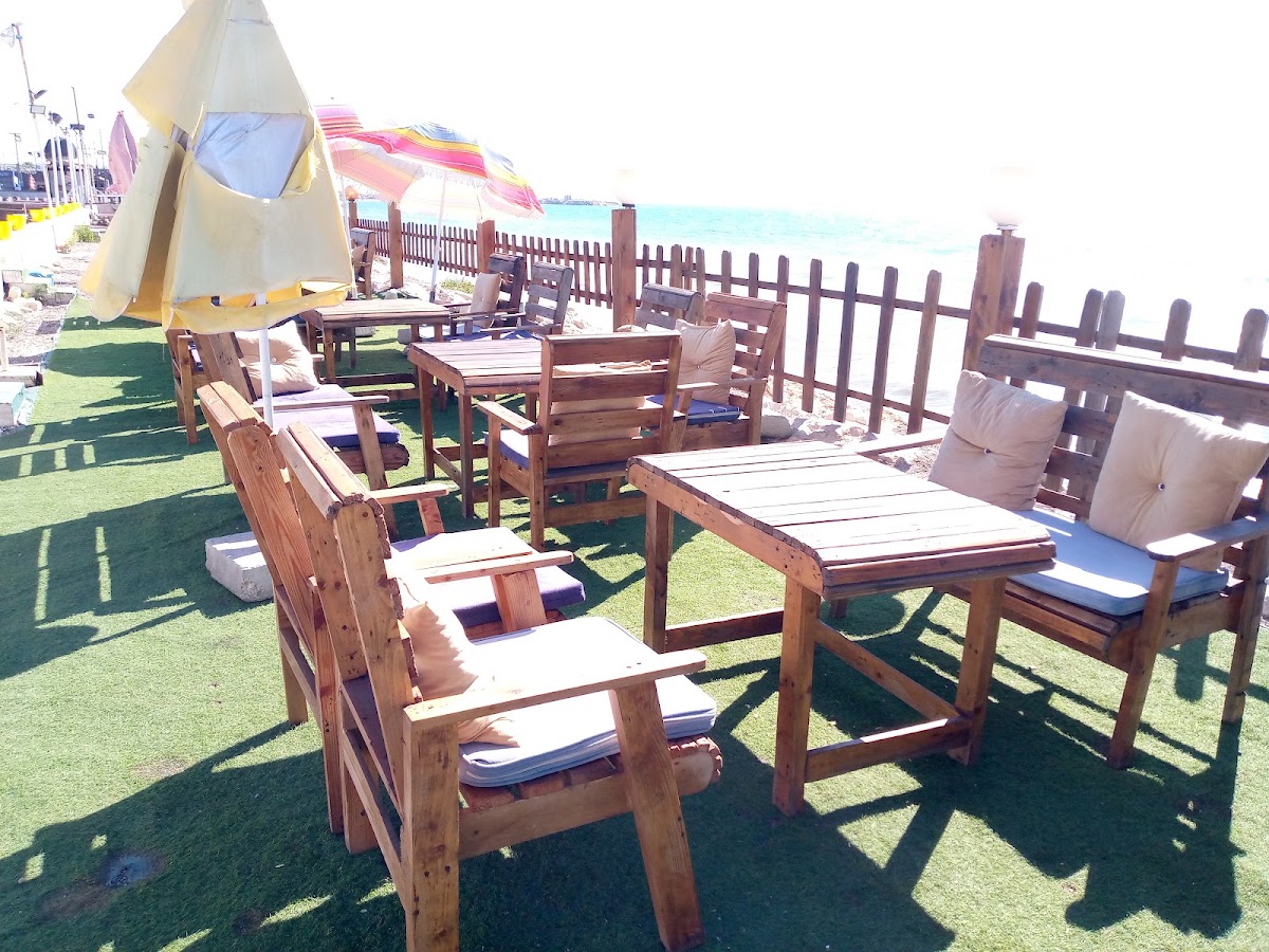 Alhadi Cafe — photograph 5