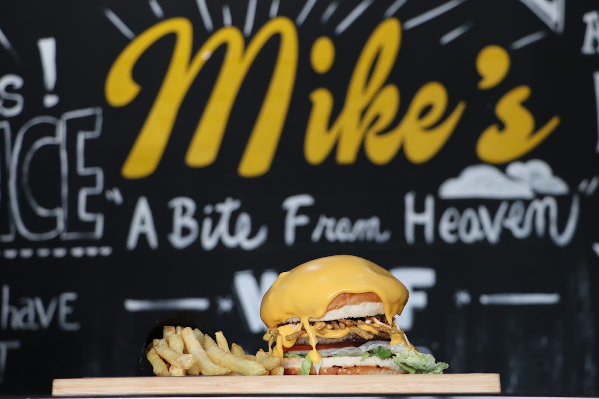 Mike’s burger house — photograph 6