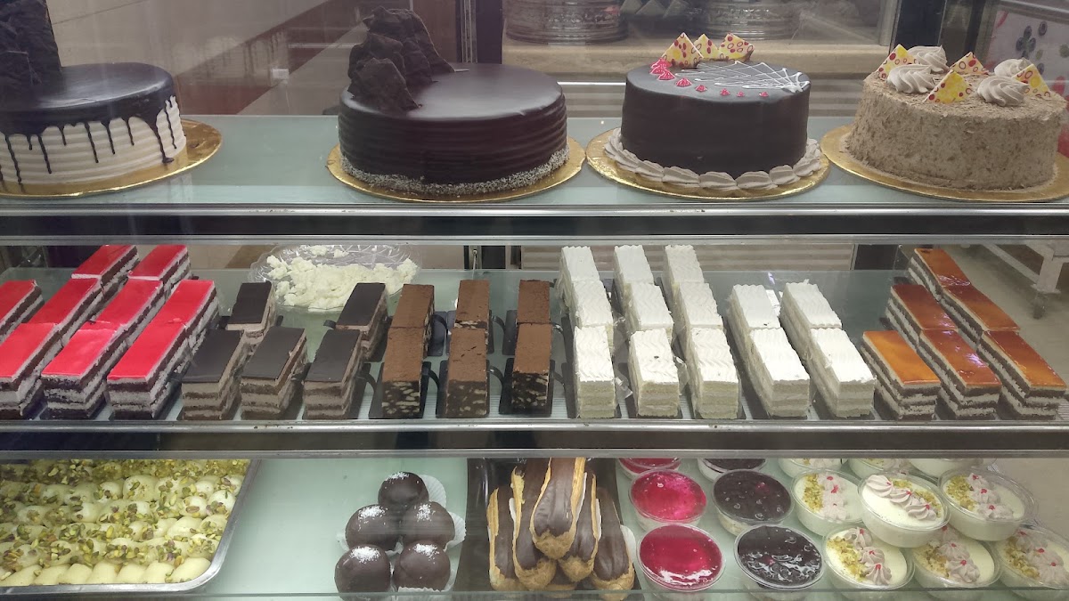 TABBAA SWEETS — photograph 4