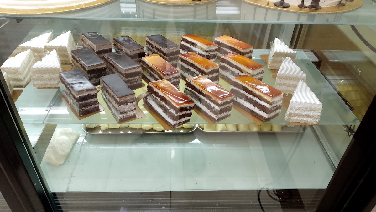 TABBAA SWEETS — photograph 5