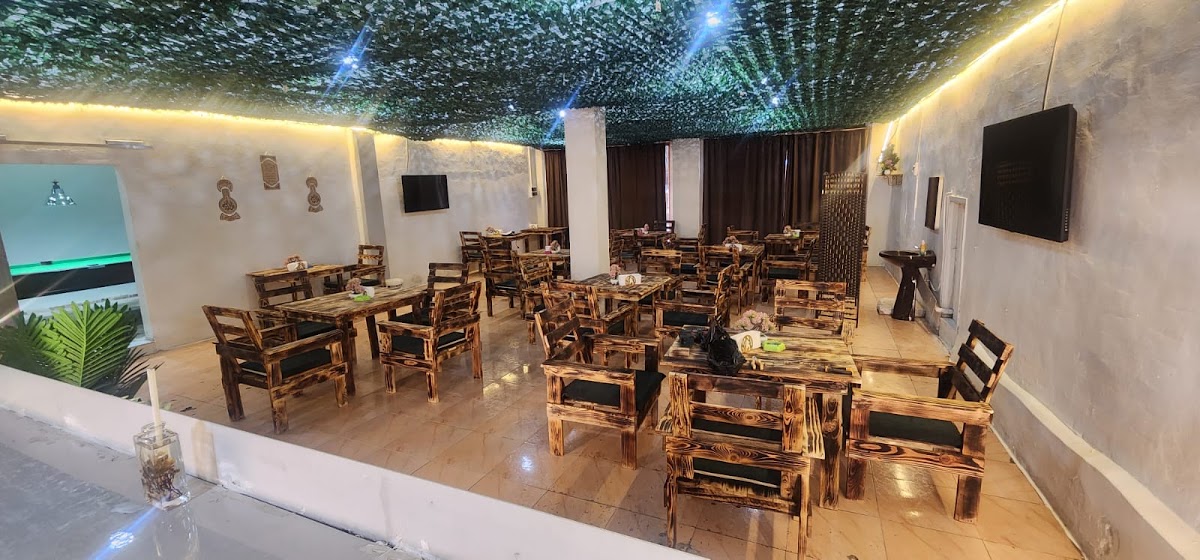 Jemayzi Café — photograph 2