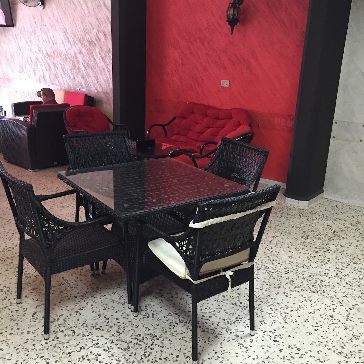akel cafe — photograph 2