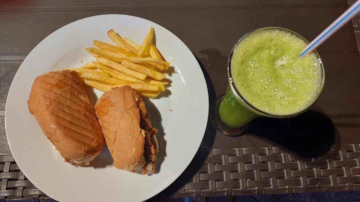 Rony’s cafe — photograph 2