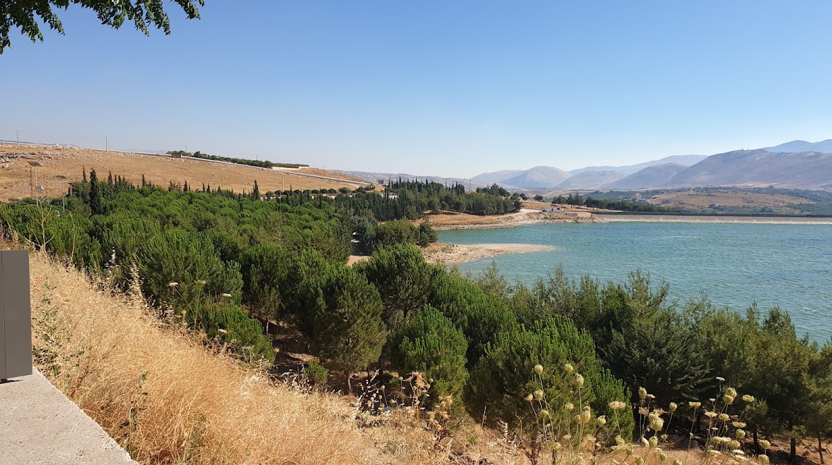 Qaraoun Lake Family Park