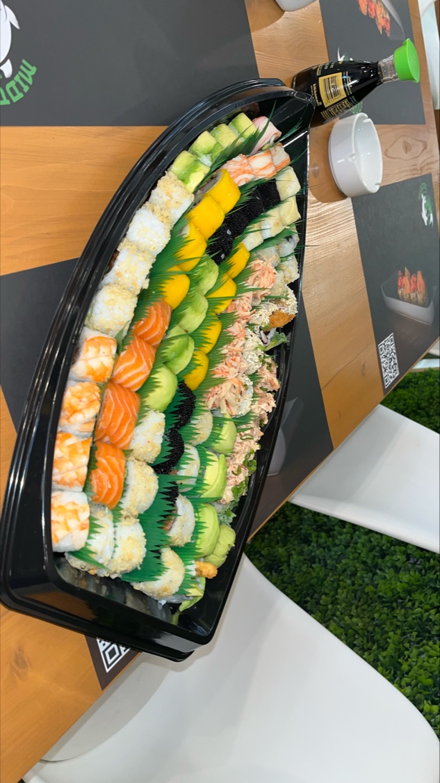 Midori Sushi Bar — photograph 4