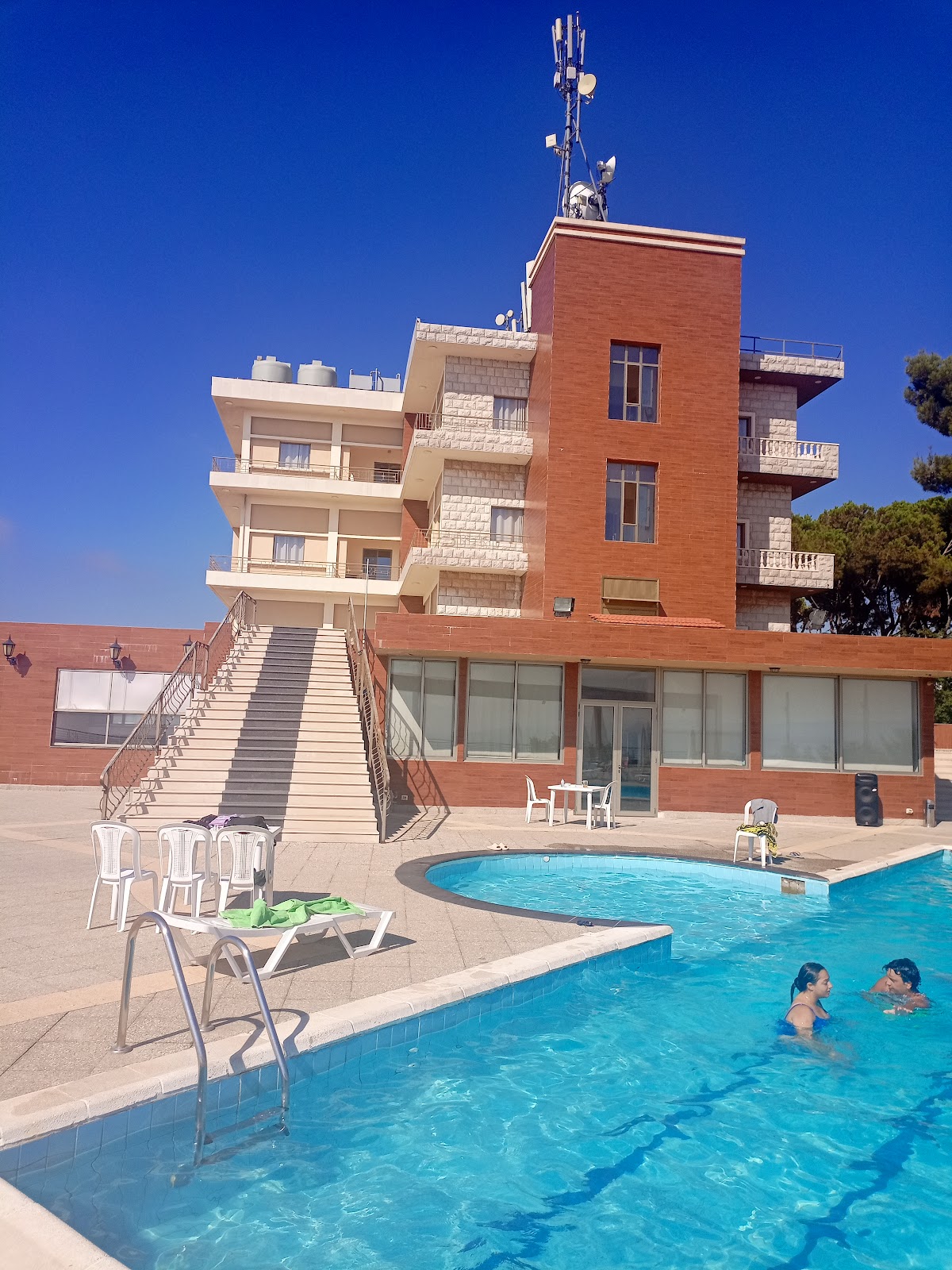 Bzommar Palace Hotel — photograph 6