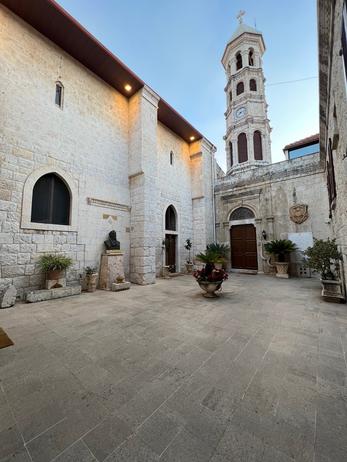 Sayedat Bzemmar Monastery — photograph 3