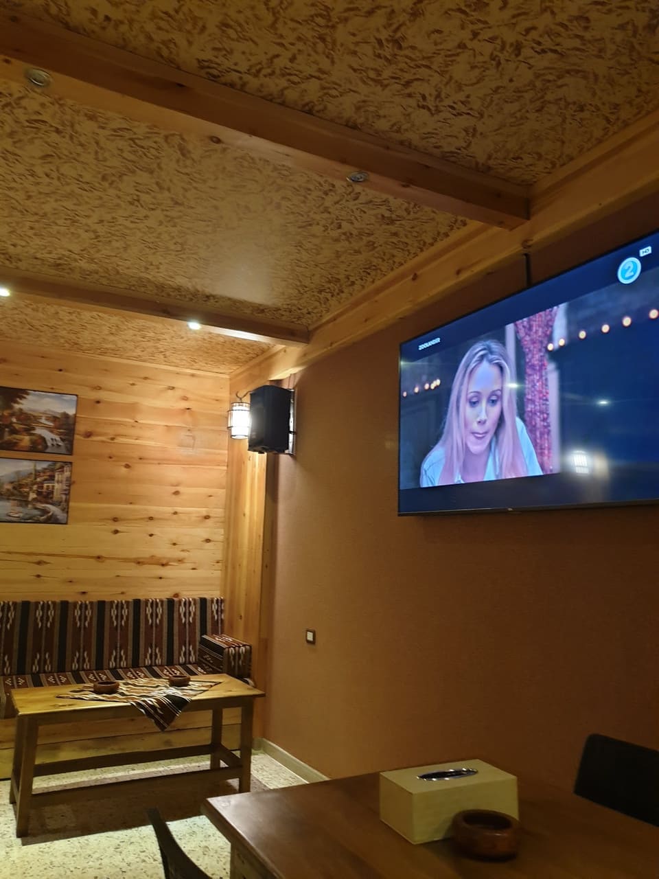 WOOD CAFE