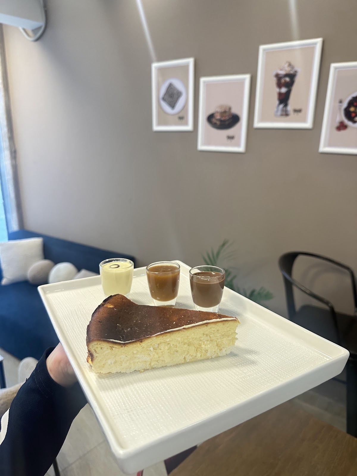 Choco-Latte — photograph 2