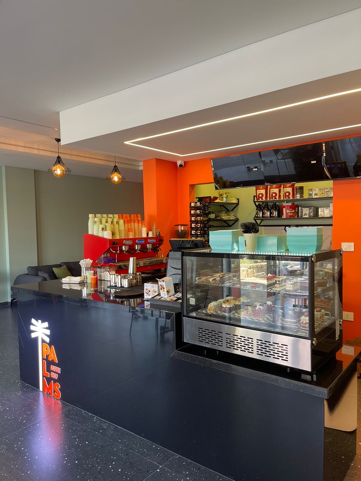 Palms Coffee Shop — photograph 2