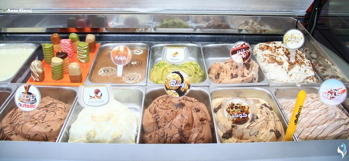 Iklim Cafe — photograph 2