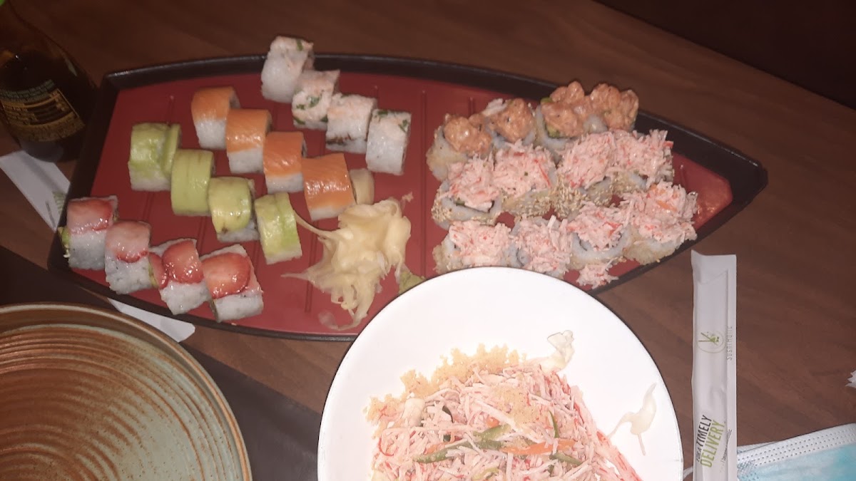 SushiHolic — photograph 5