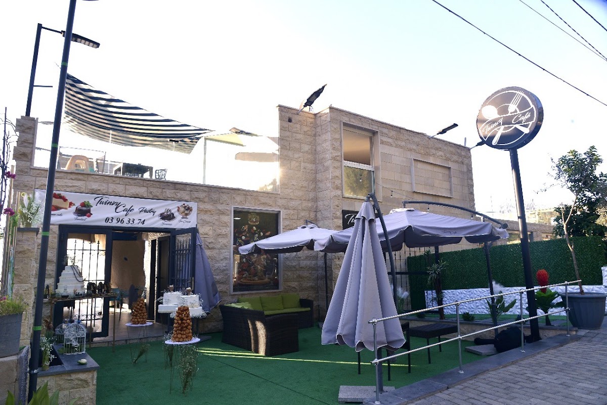 Twinzy cafe — photograph 2