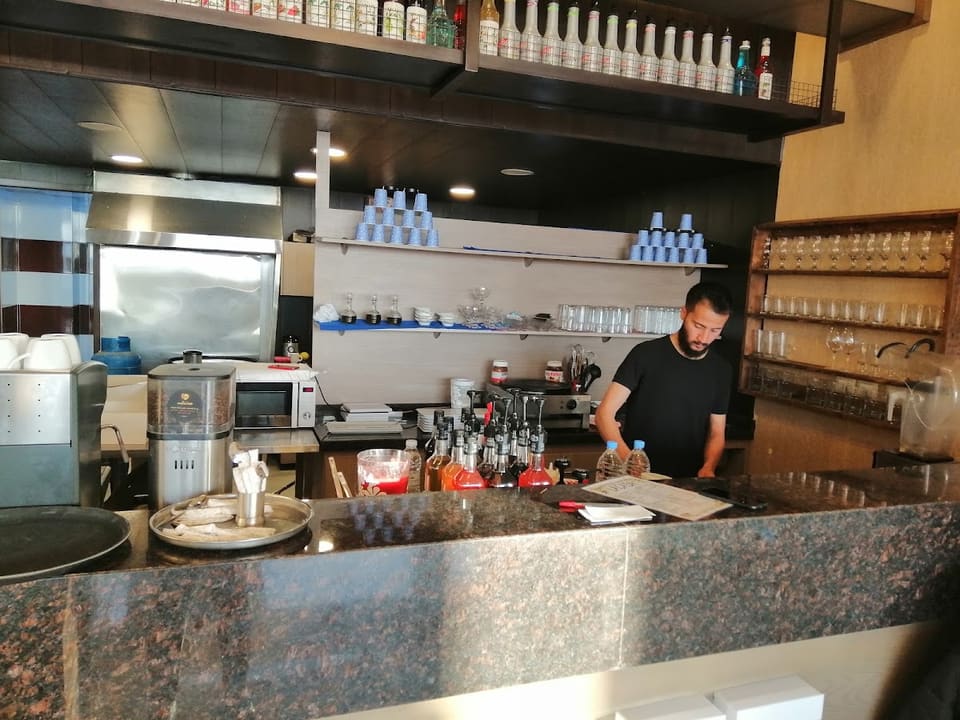 Lacaza H&B Resto Cafe