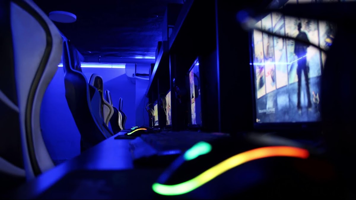 Extreme Gaming Lounge — photograph 3