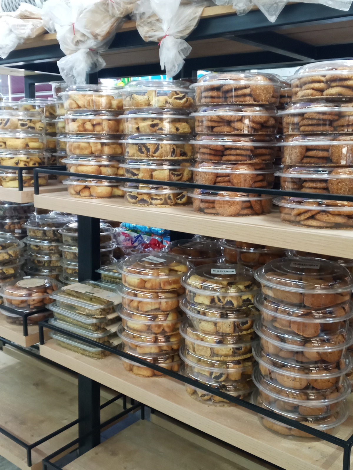 Al Mansour Bakery Ghazieh