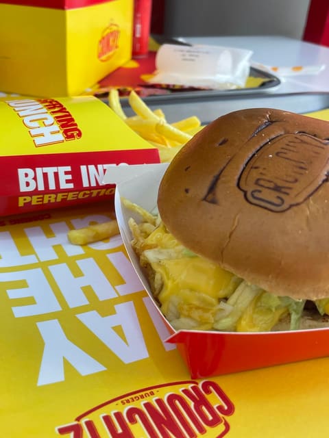Crunchyz Burgers — photograph 3