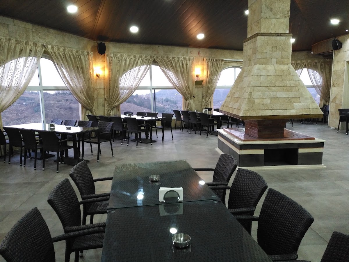 GreenLand Restaurant — photograph 3