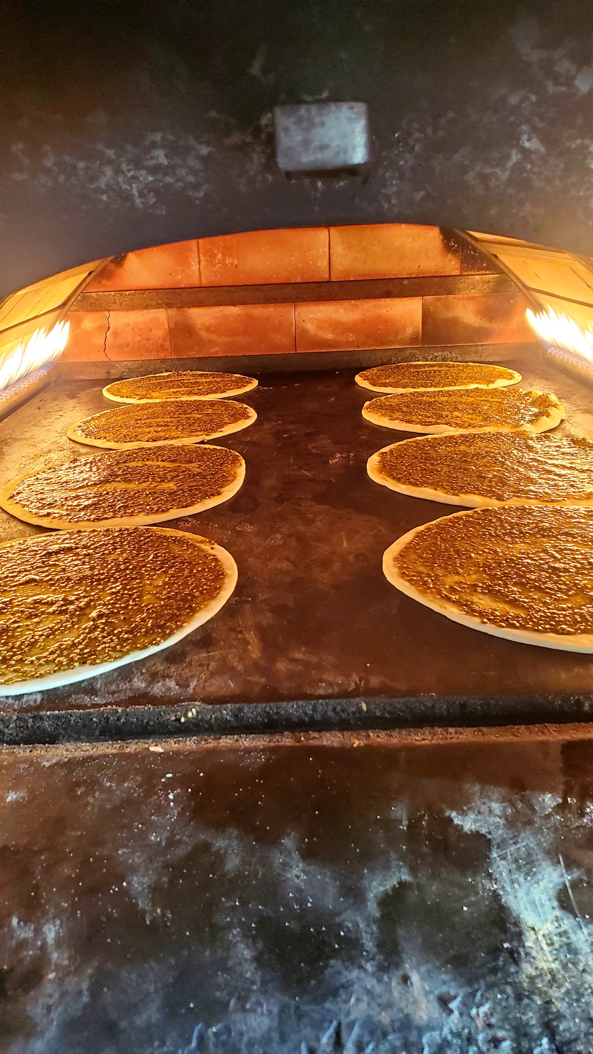 Maajnat Al Tayeb Bakery — photograph 4