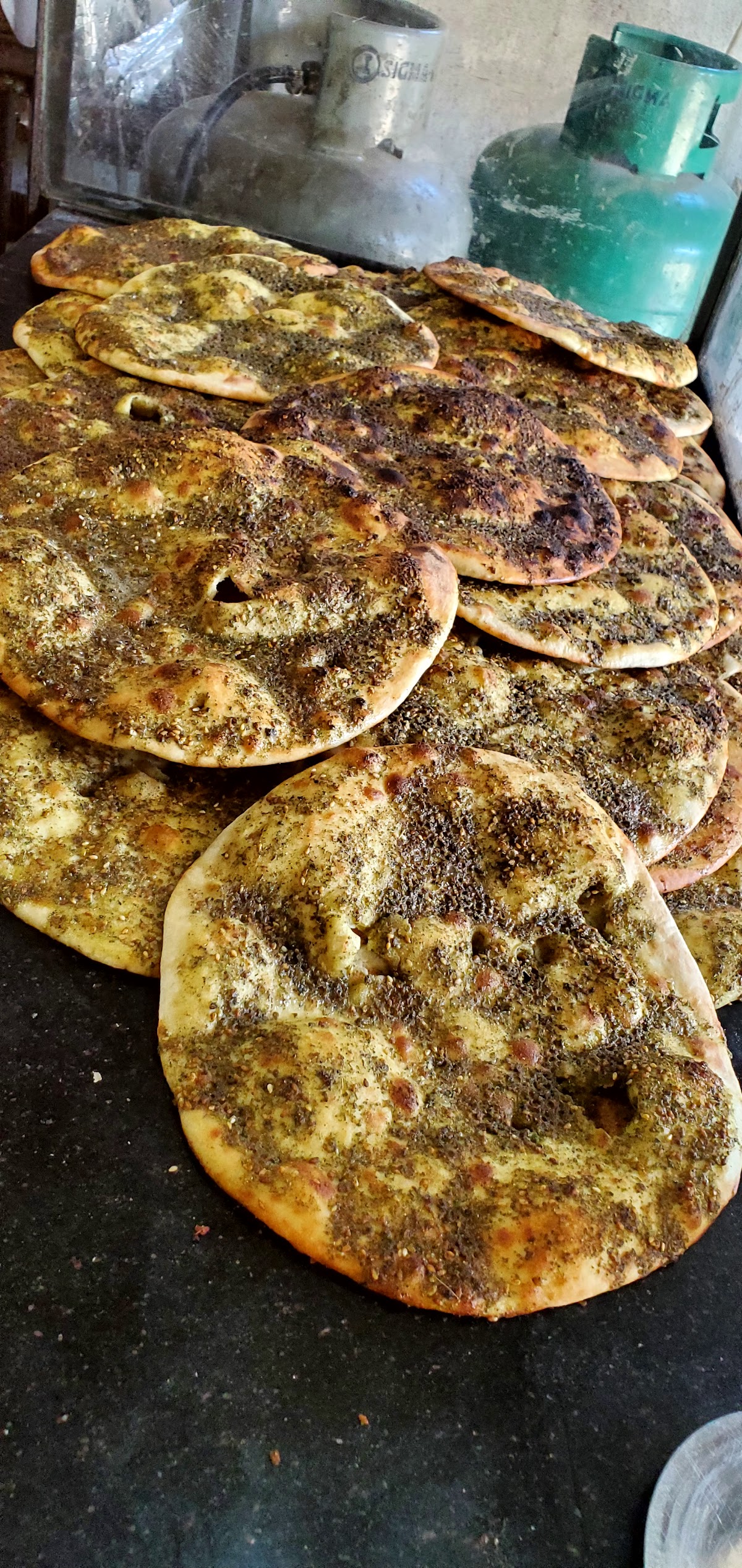 Maajnat Al Tayeb Bakery — photograph 5