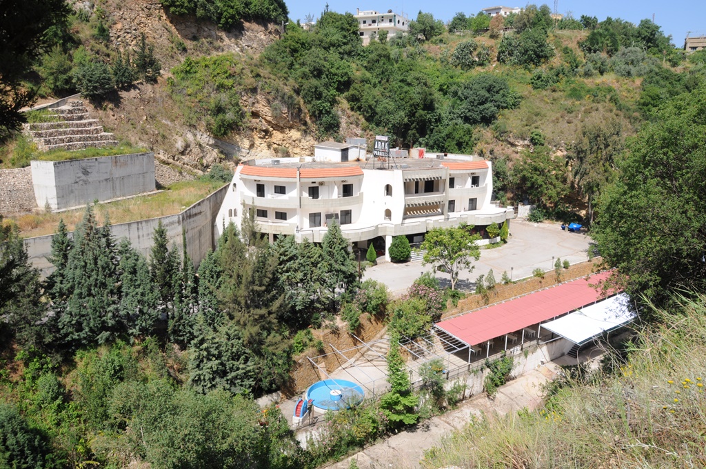 Arqa Paradise Hotel