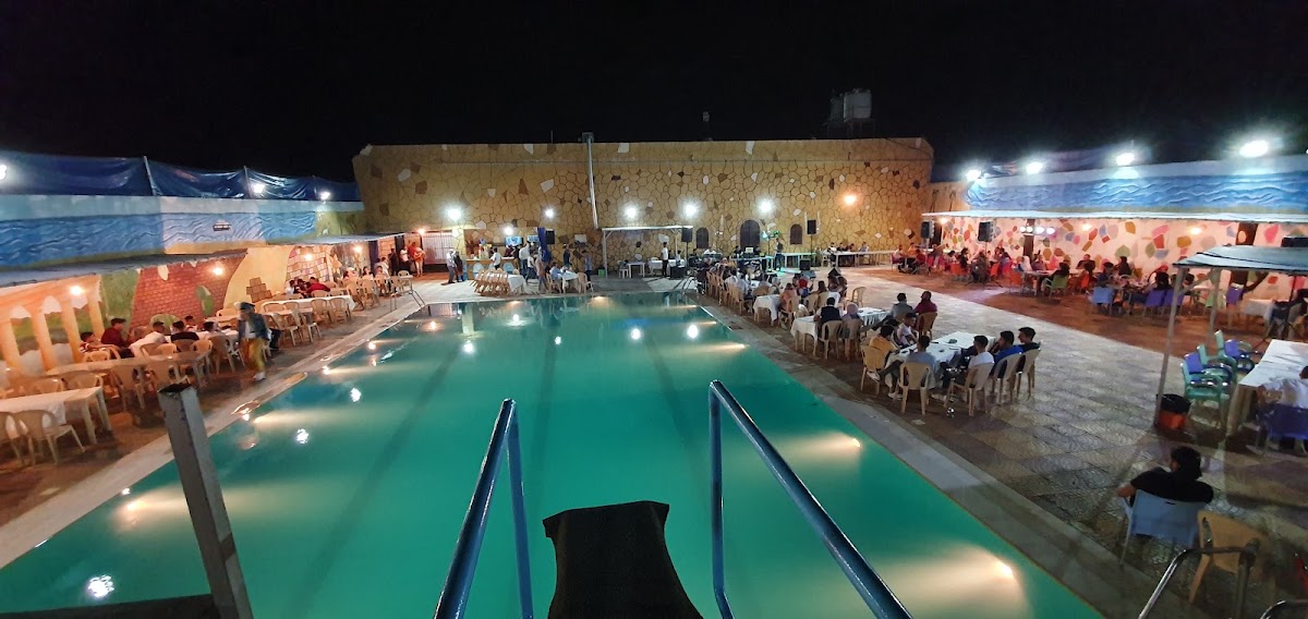 Al Bustan Swimming Pool — photograph 2