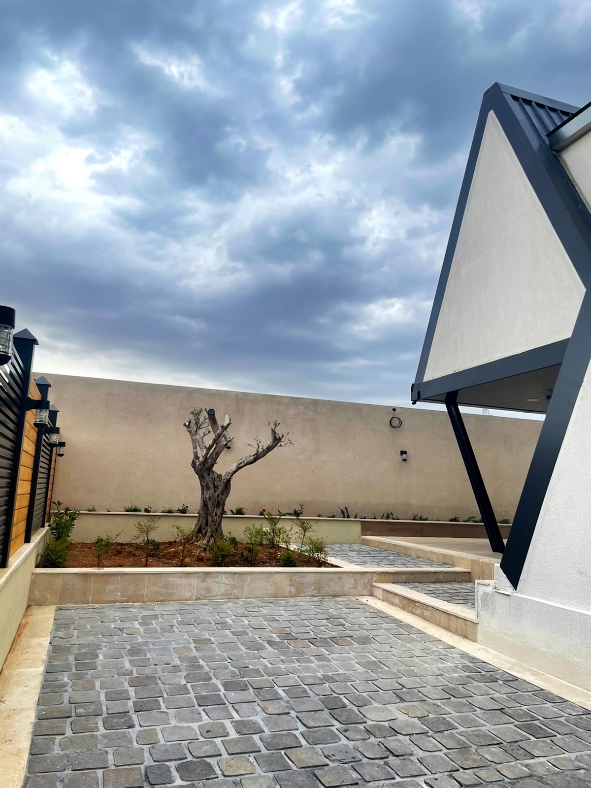 Light Moon Resort — photograph 4