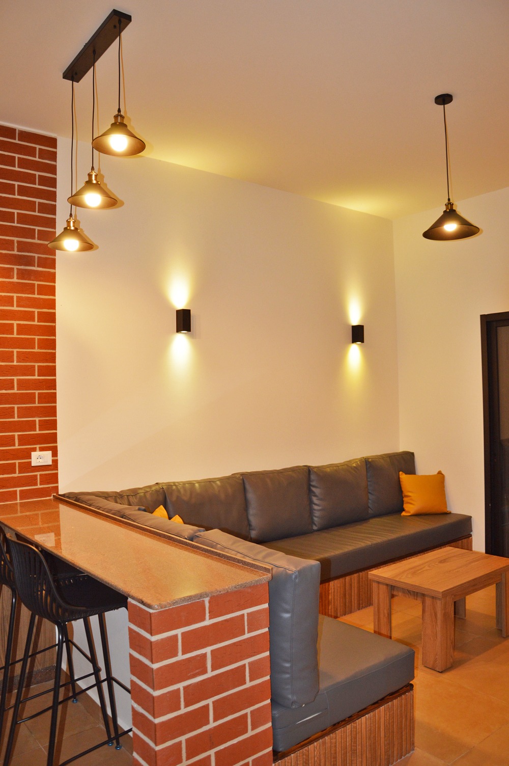 Brick Lodge — photograph 3