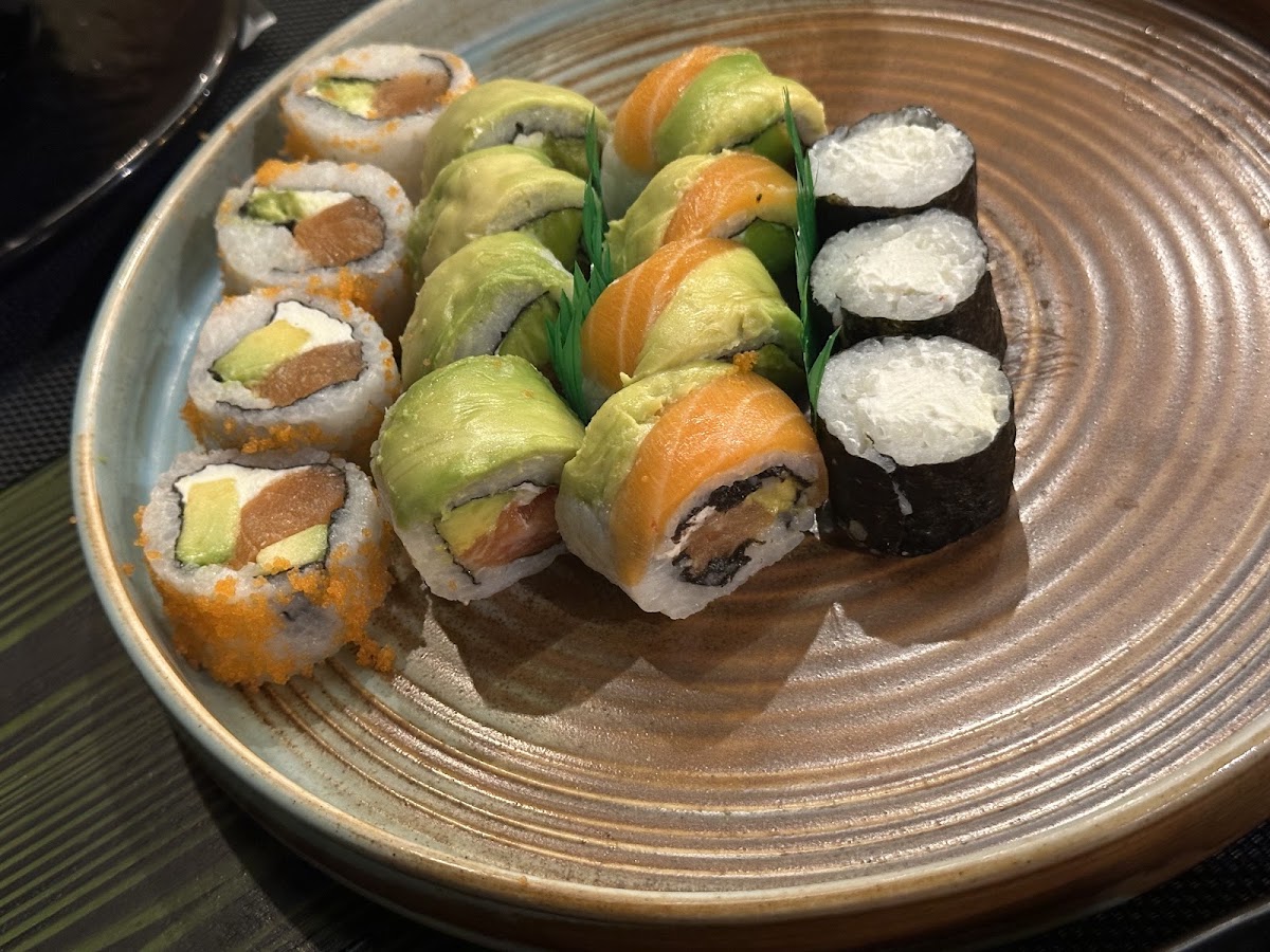 Sushiholic — photograph 6