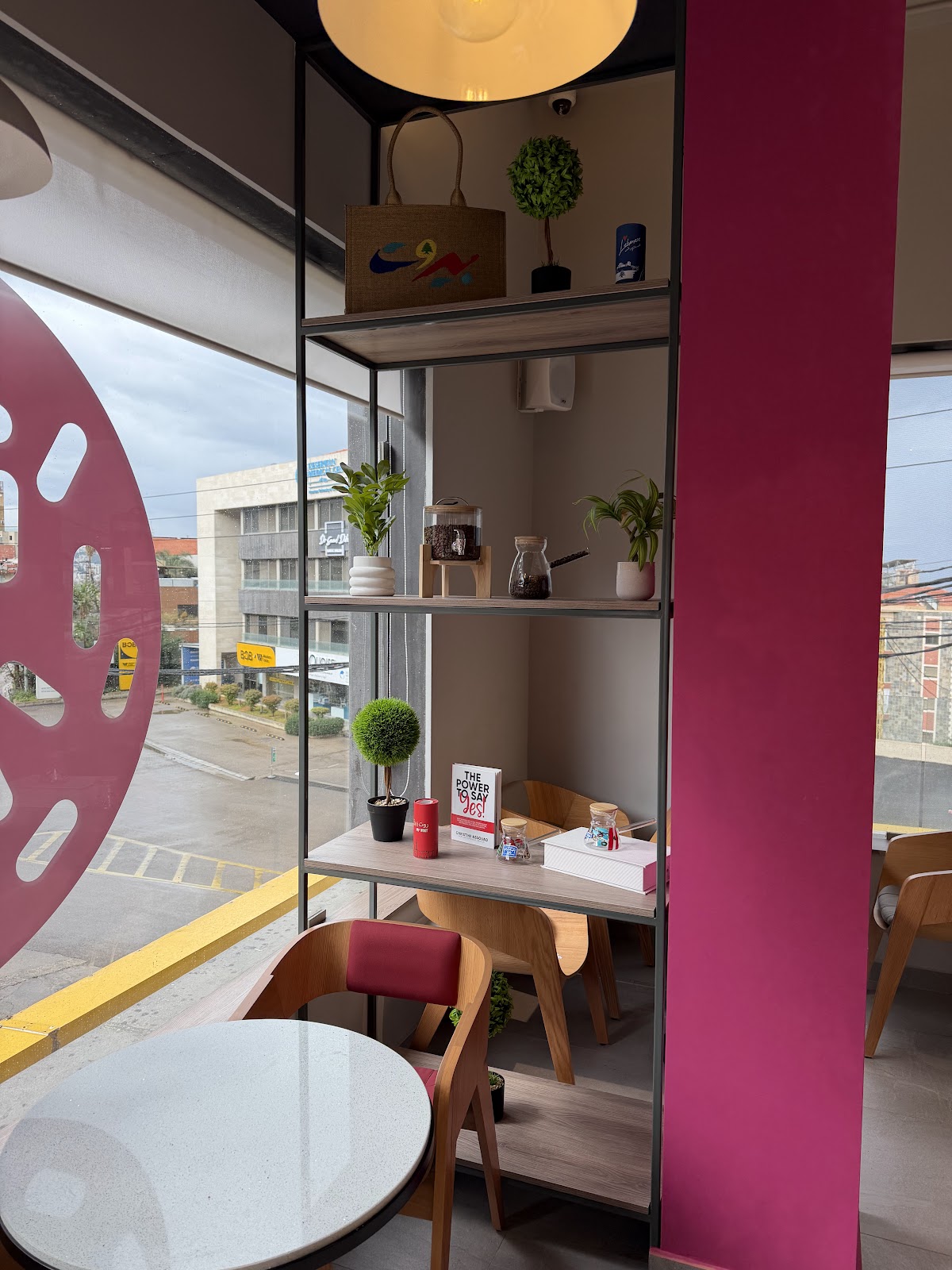 Dunkin' Donuts — photograph 2