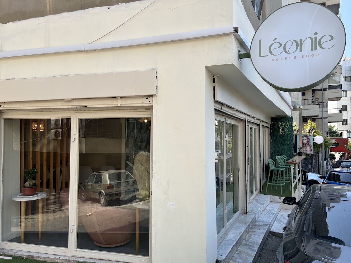 Leonie