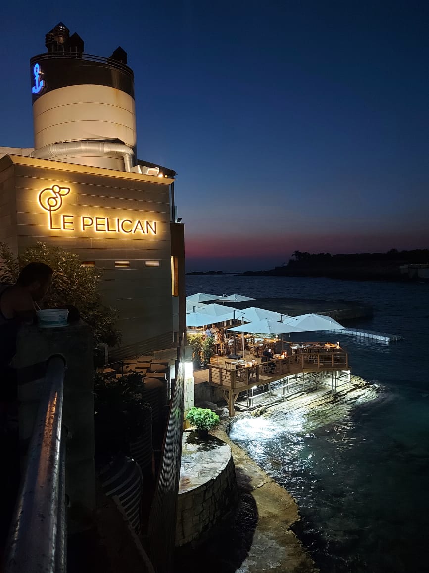 Le Pelican — photograph 3