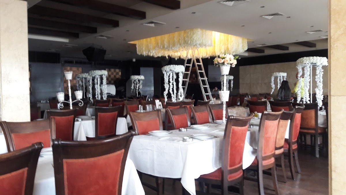 Mayyal restaurant — photograph 2