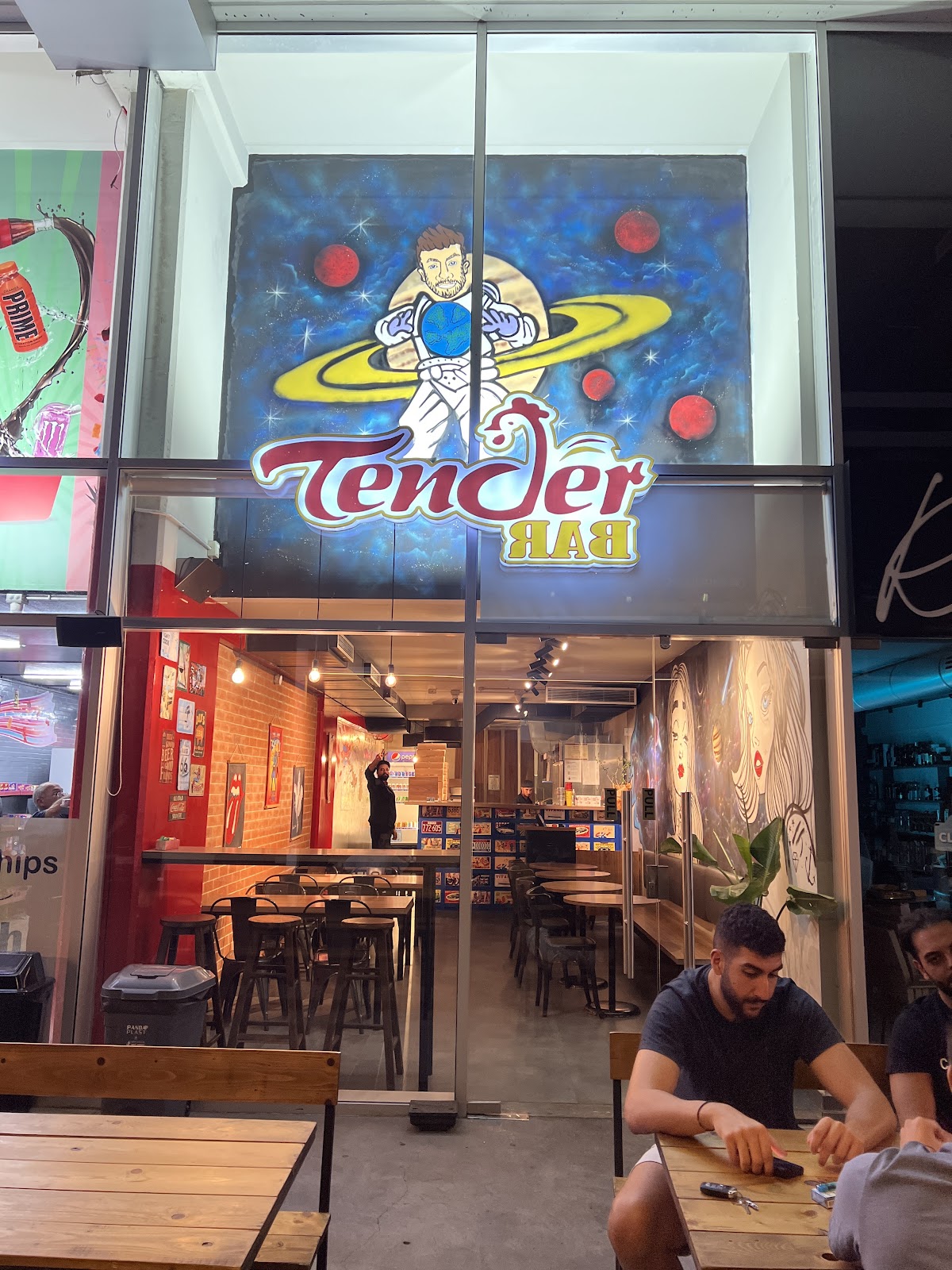Tender Bar — photograph 2