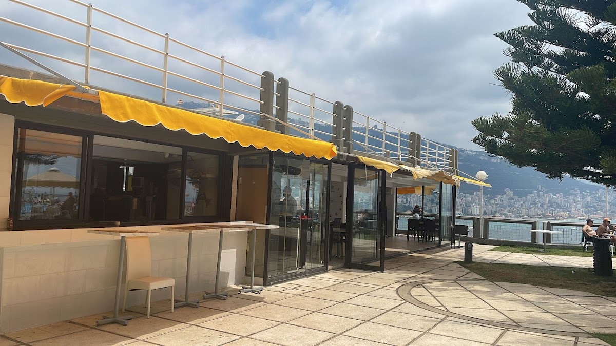 Dania’s Restaurant