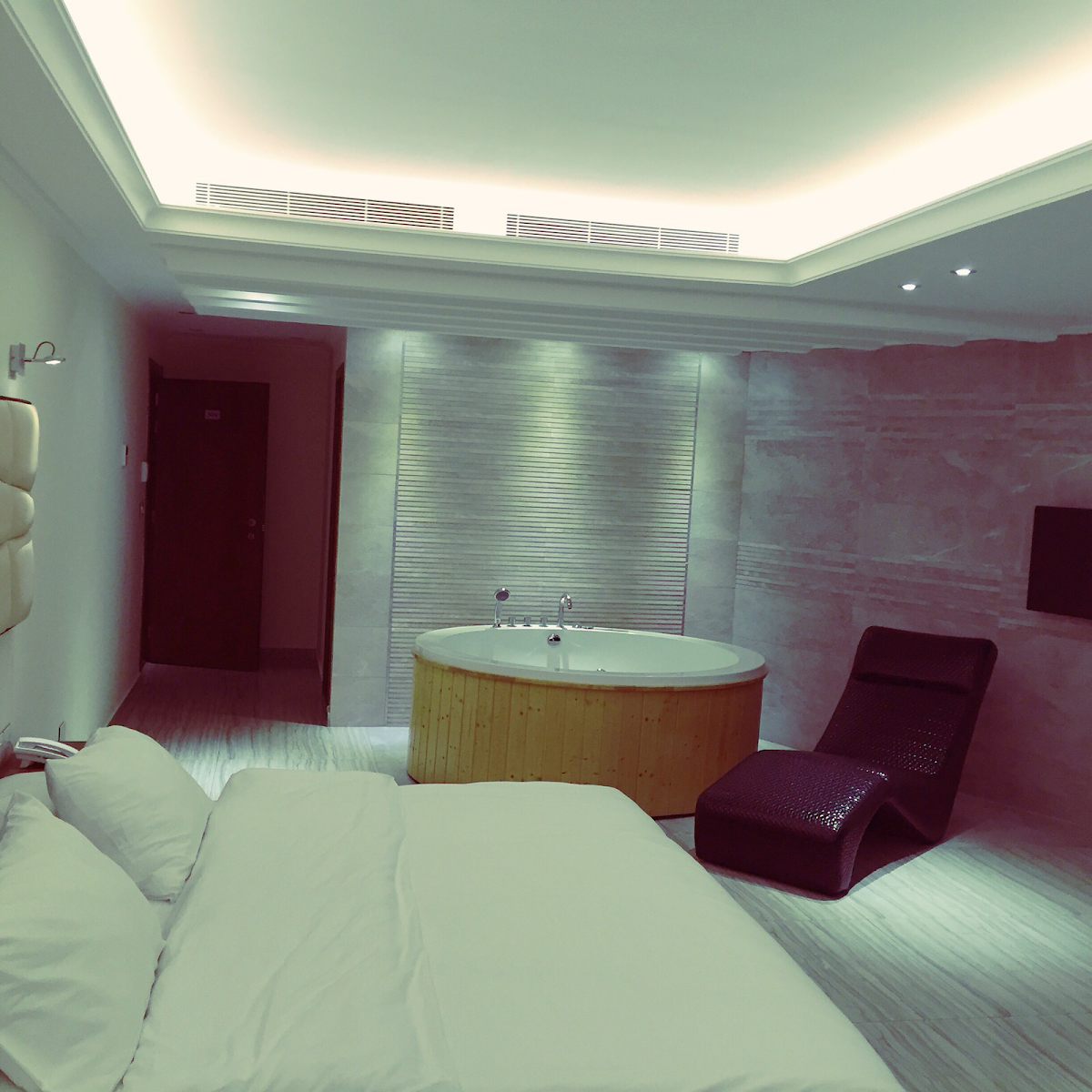Aphrodite Hotel — photograph 5
