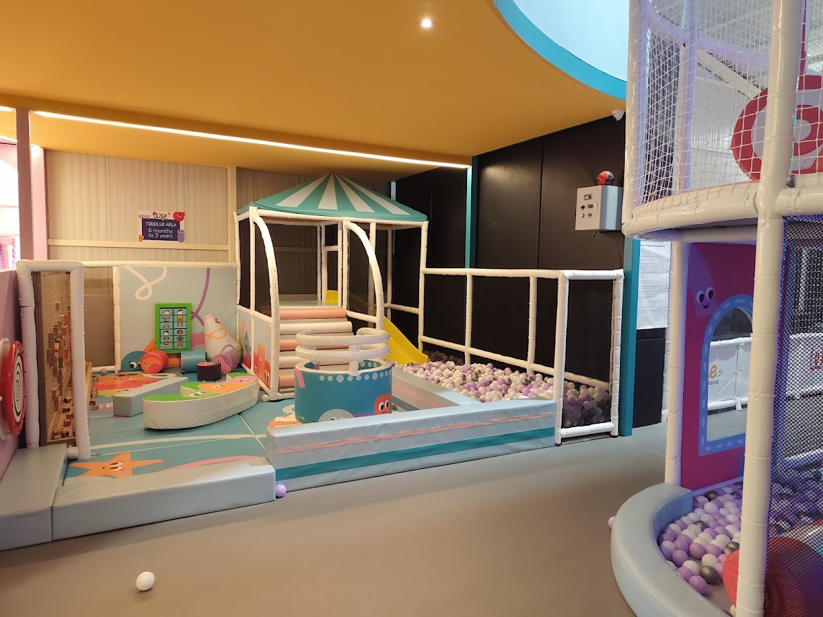 Wee playground — photograph 4