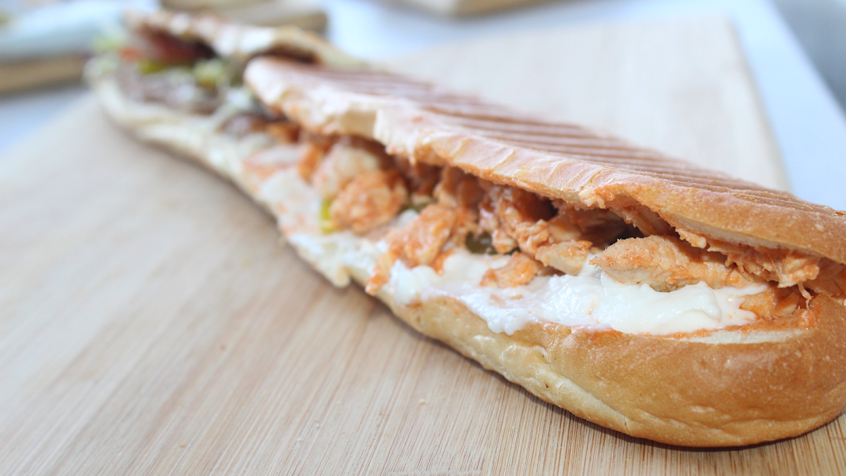 Sub 50 Resto Cafe — photograph 2