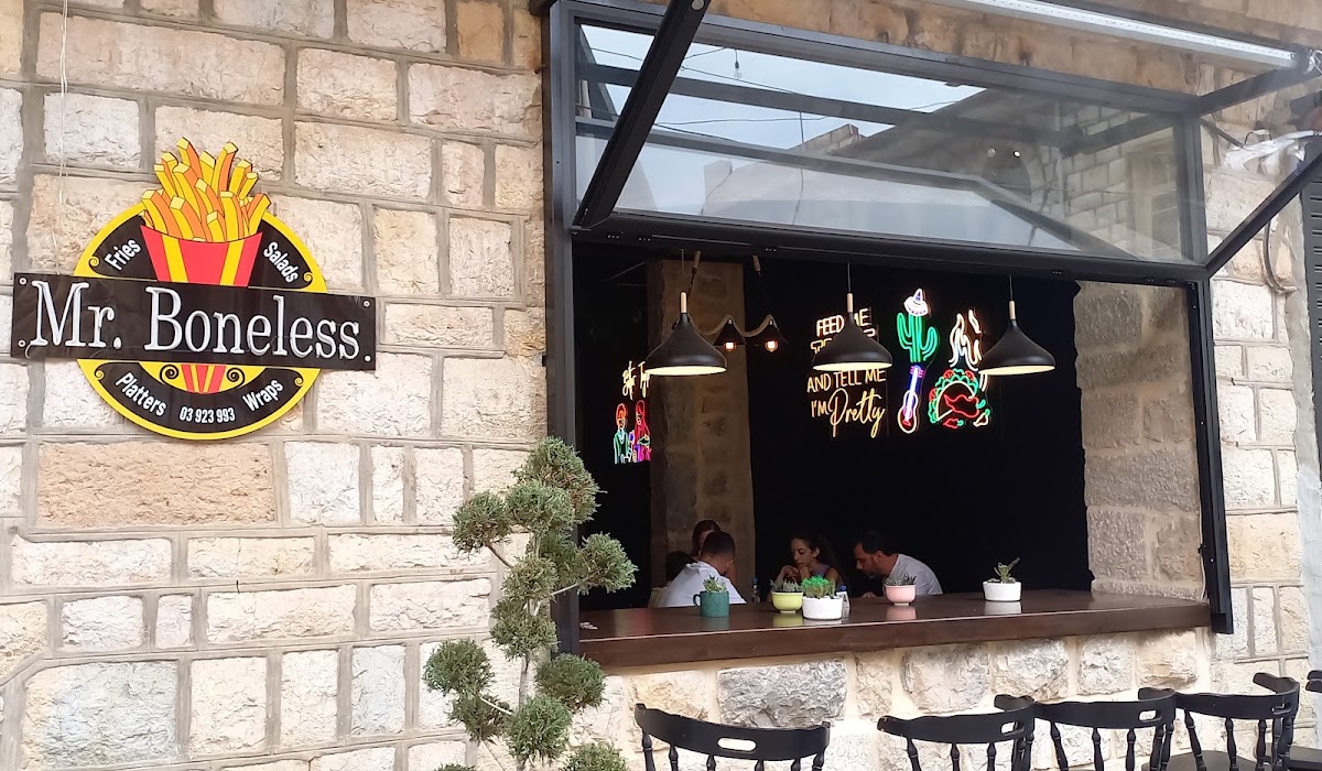 Mr. Boneless hammana — photograph 2