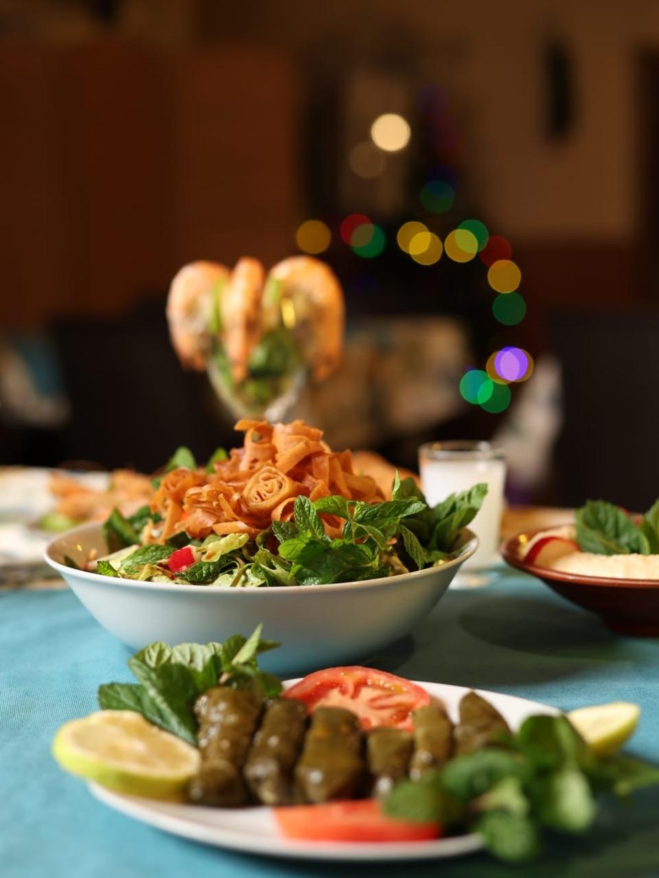 Jeser al kanater – Seafood & Lebanese Cuisine