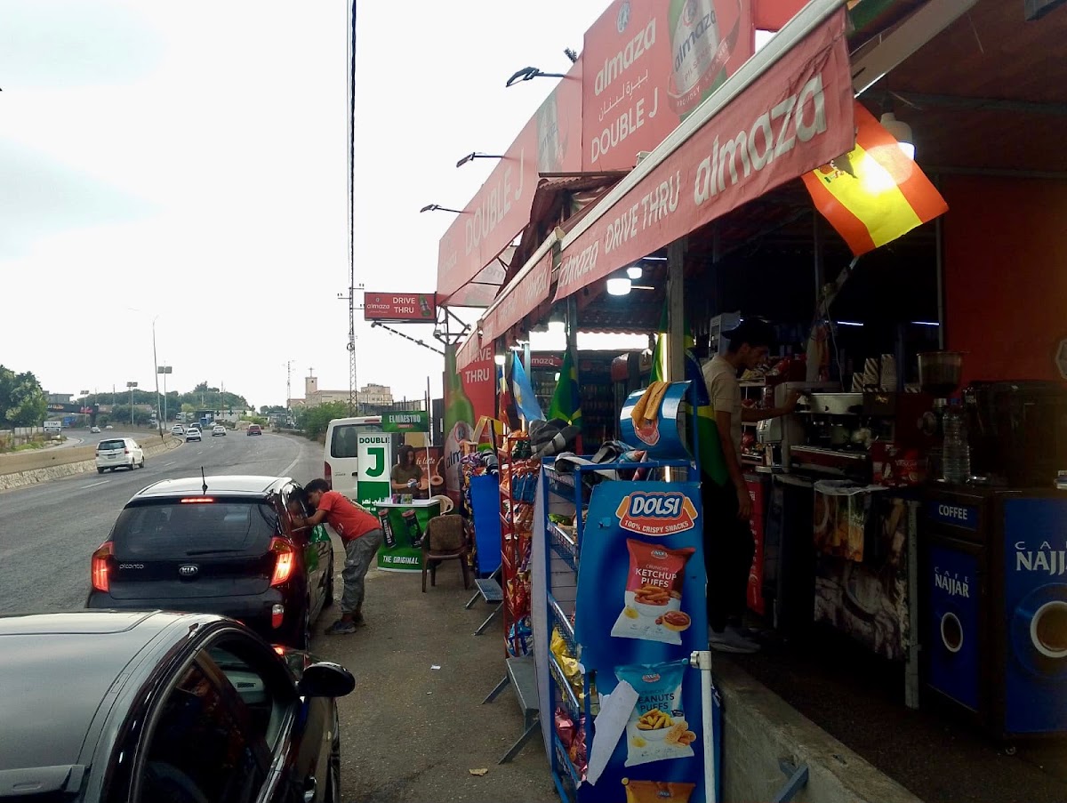 Double J market — photograph 4