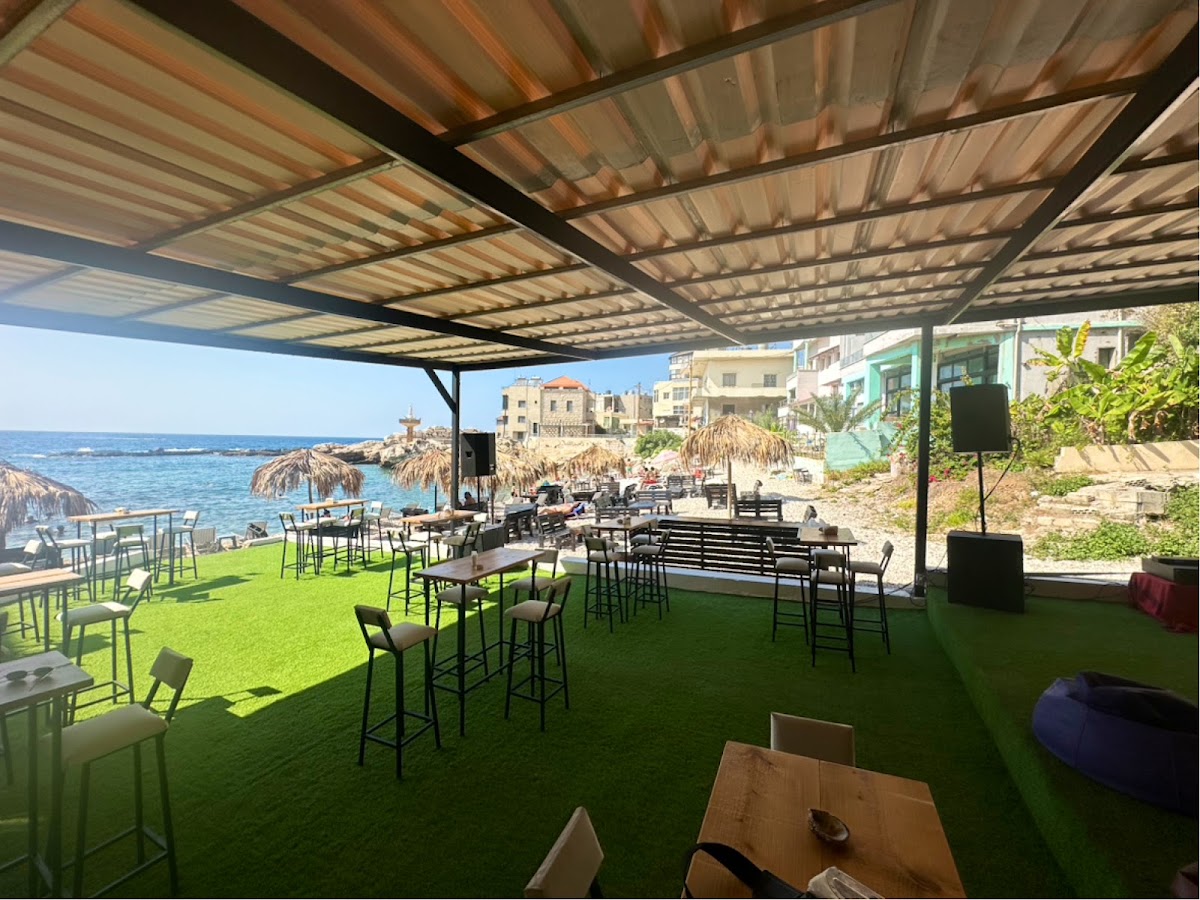 LAVAS Beach Bar — photograph 2