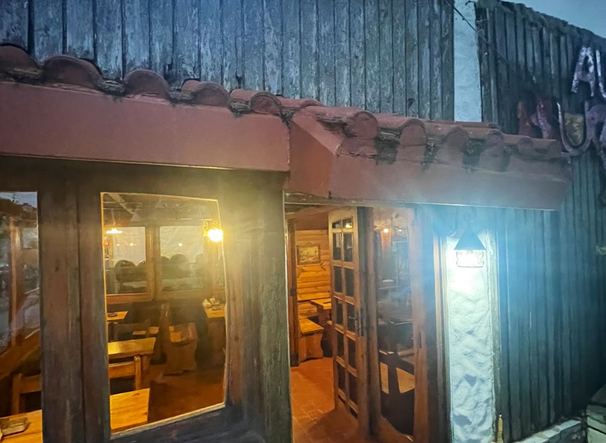 Au Busar — photograph 3