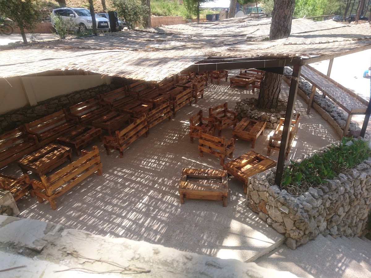 Jiwar Arsoun Restaurant — photograph 4