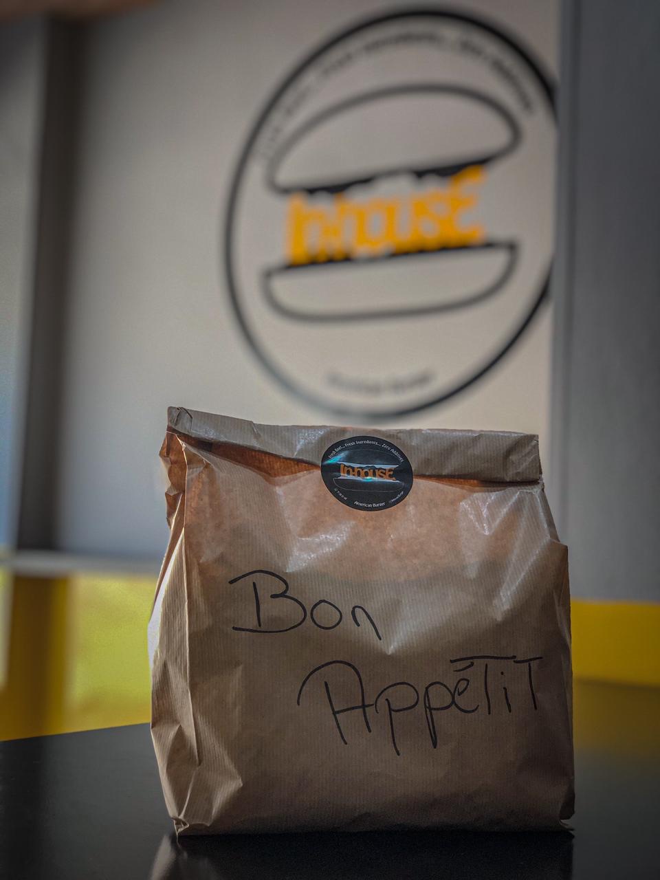 InHouse burger — photograph 5