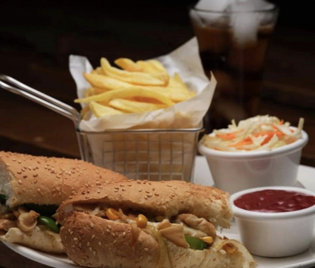 Tonic Café and Snack — photograph 2