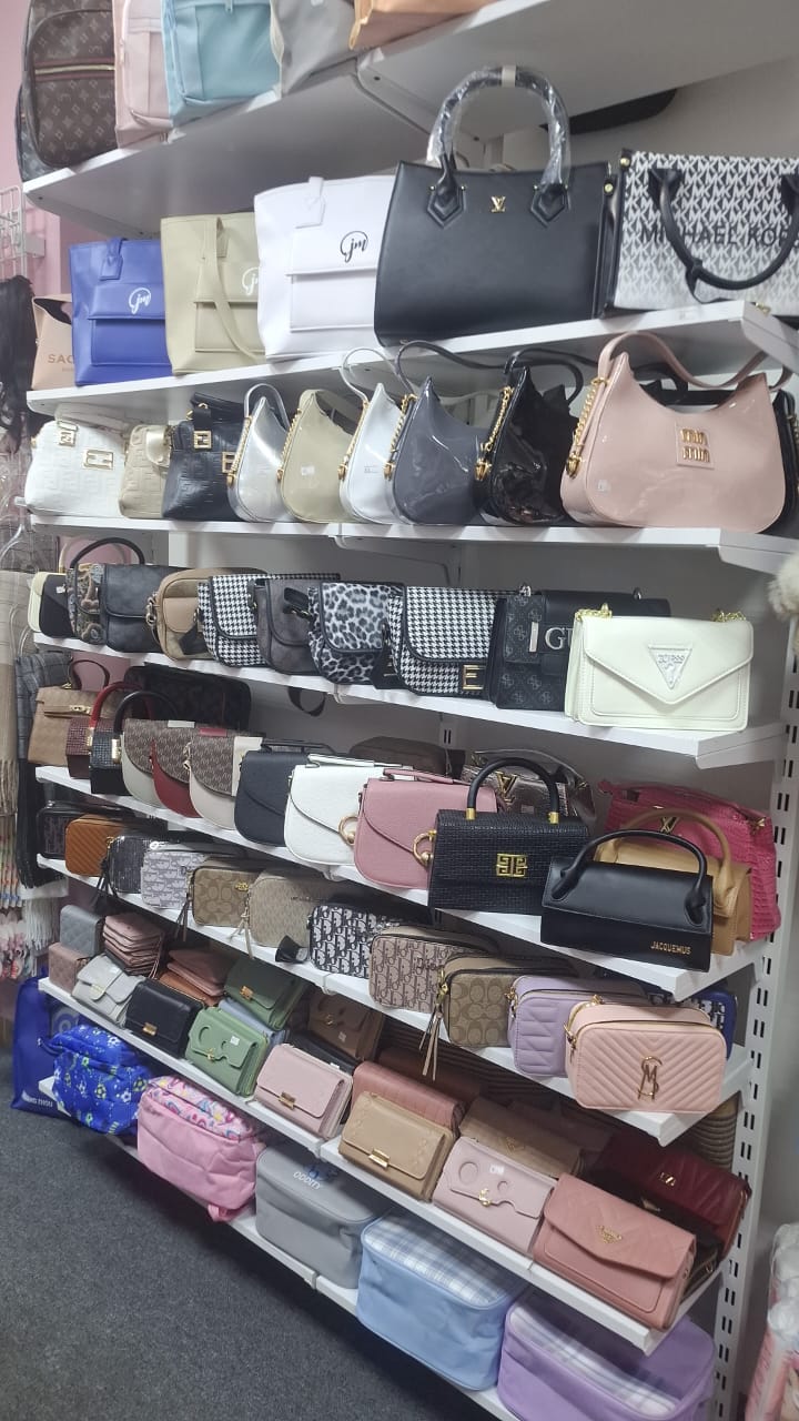 Eliz GiftShop — photograph 5