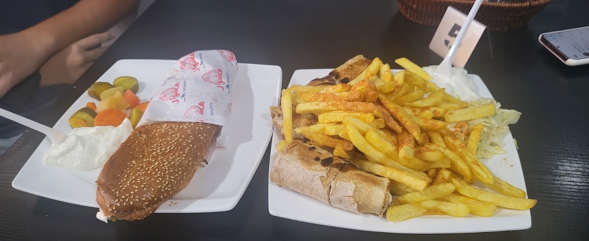 Mataam w Snack Mishwar — photograph 2