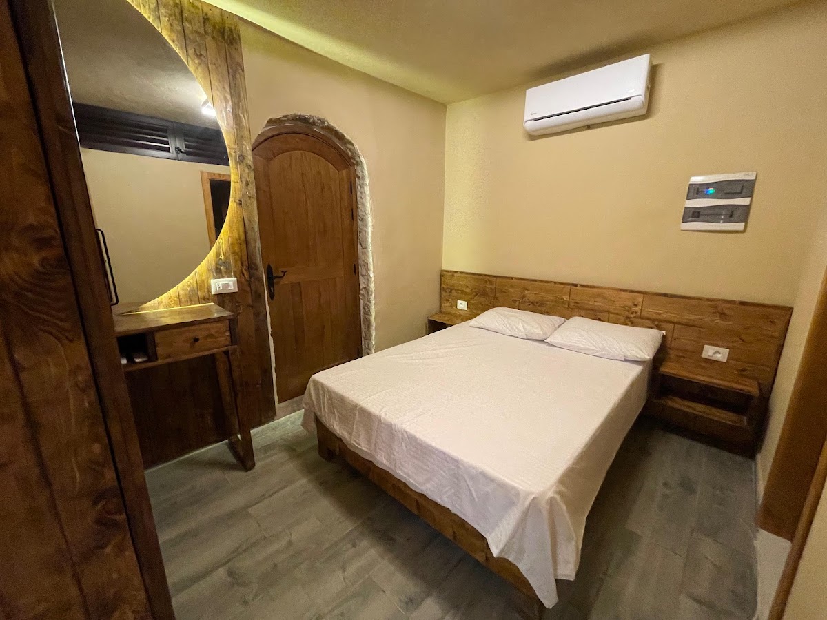 Bella GuestHouse — photograph 2